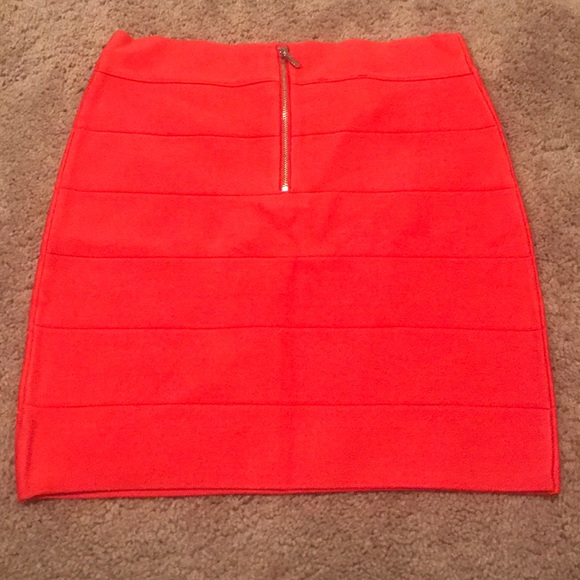 Bebe mini skirt - Picture 2 of 3